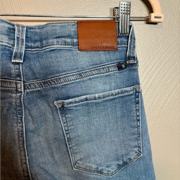 Lucky Brand Women's Brooke Legging Distressed Jeans Light Wash Size 4/27 - Picture 5 of 6